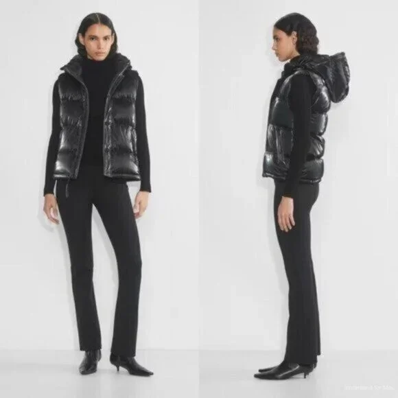 Aritzia the super puff™ vest - Picture 2 of 16